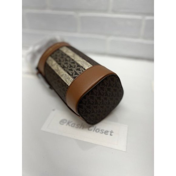 Michael Kors Wine Bottle Holder With Stripe Brown Multi - Picture 4 of 7